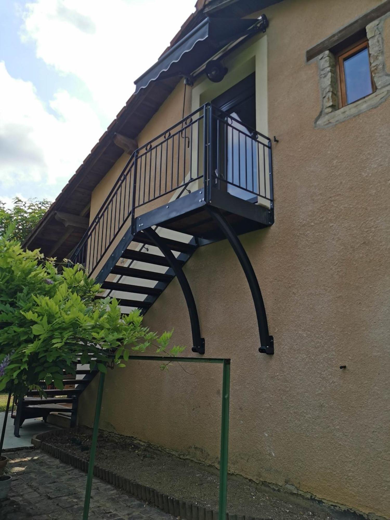 - - - - -Les Colombages - - - - Chambre D'Hotes-Gite- Classement Gite 3 Etoiles Mirepoix  Buitenkant foto